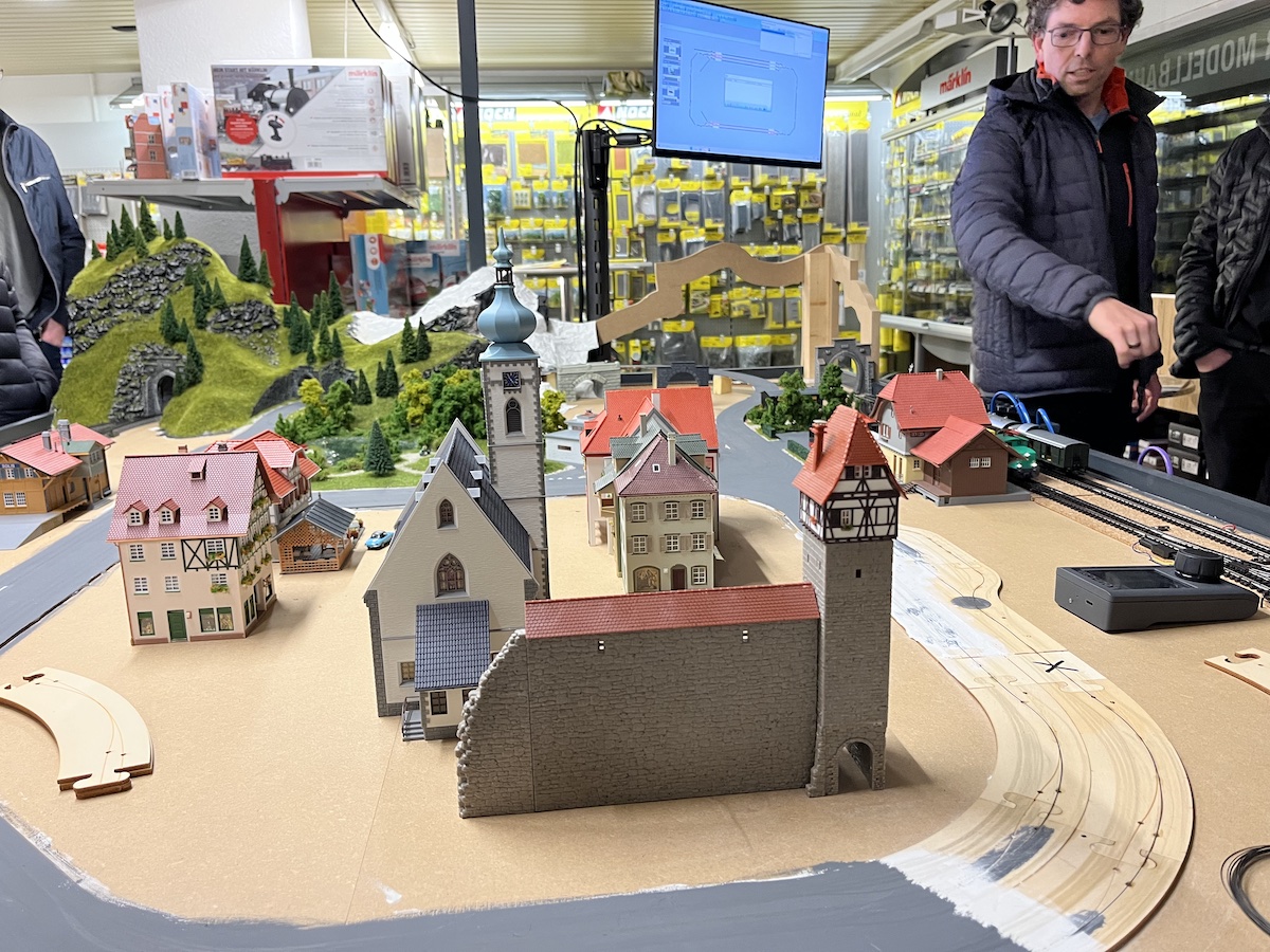 Beitragsbild Hess Modellbahn Toffen - lokaler Gewerbeverein KMU Toffen-Kaufdorf plus